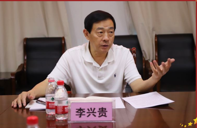 区人大常委会副主任李兴贵到高官寨街道开展集中联系人大代表活动