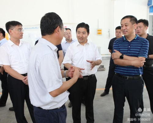 边祥为现场督导重点项目建设工作